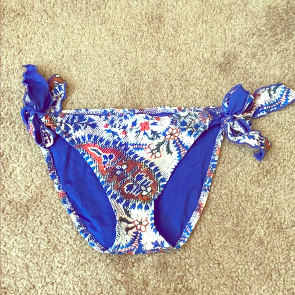 Becca  bikini bottoms